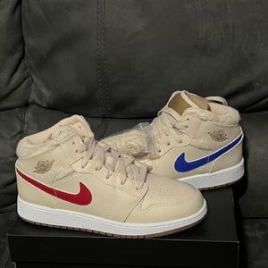 Jordan AJ1 Mid Utility NWB